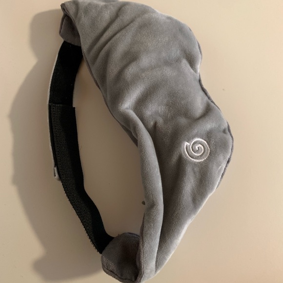 Gravity Weighted Sleep Mask - Picture 2 of 3